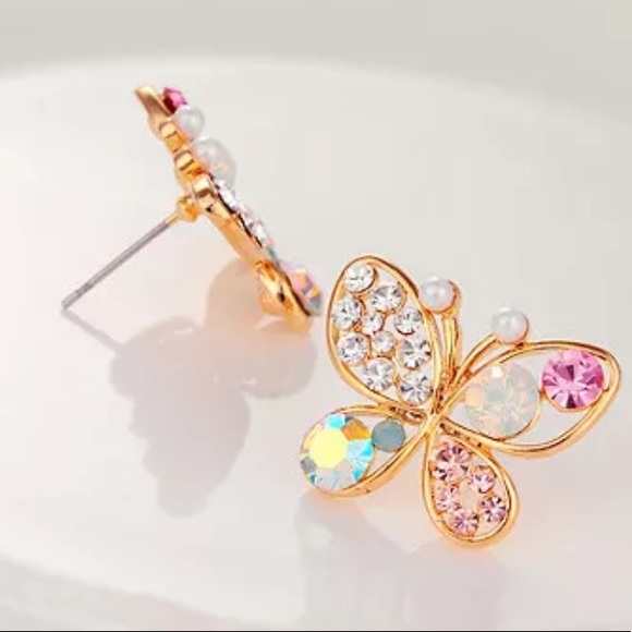 Multicolored Crystal/Pearl Butterfly Earrings Post - Picture 5 of 5